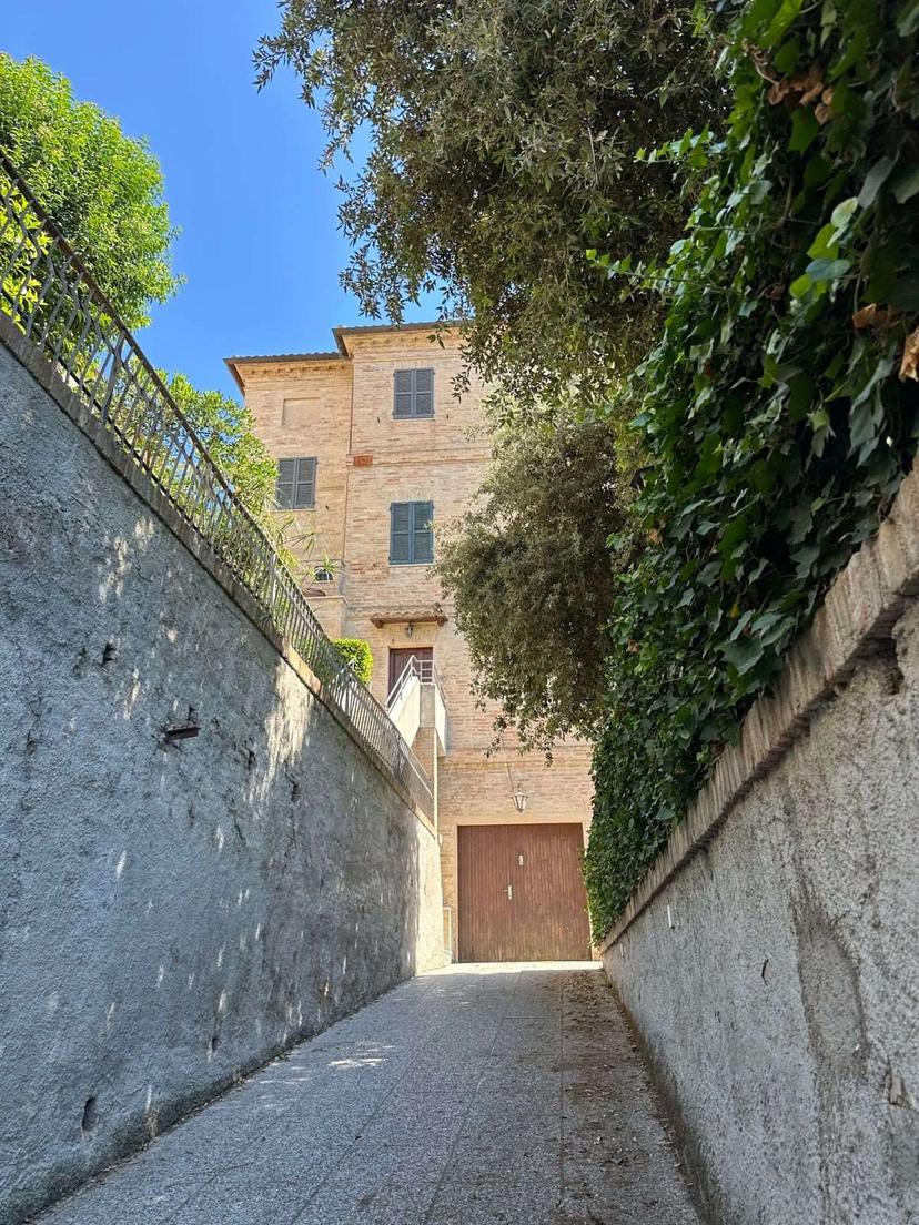 Villa bifamiliare, Osimo — foto 5 di 5