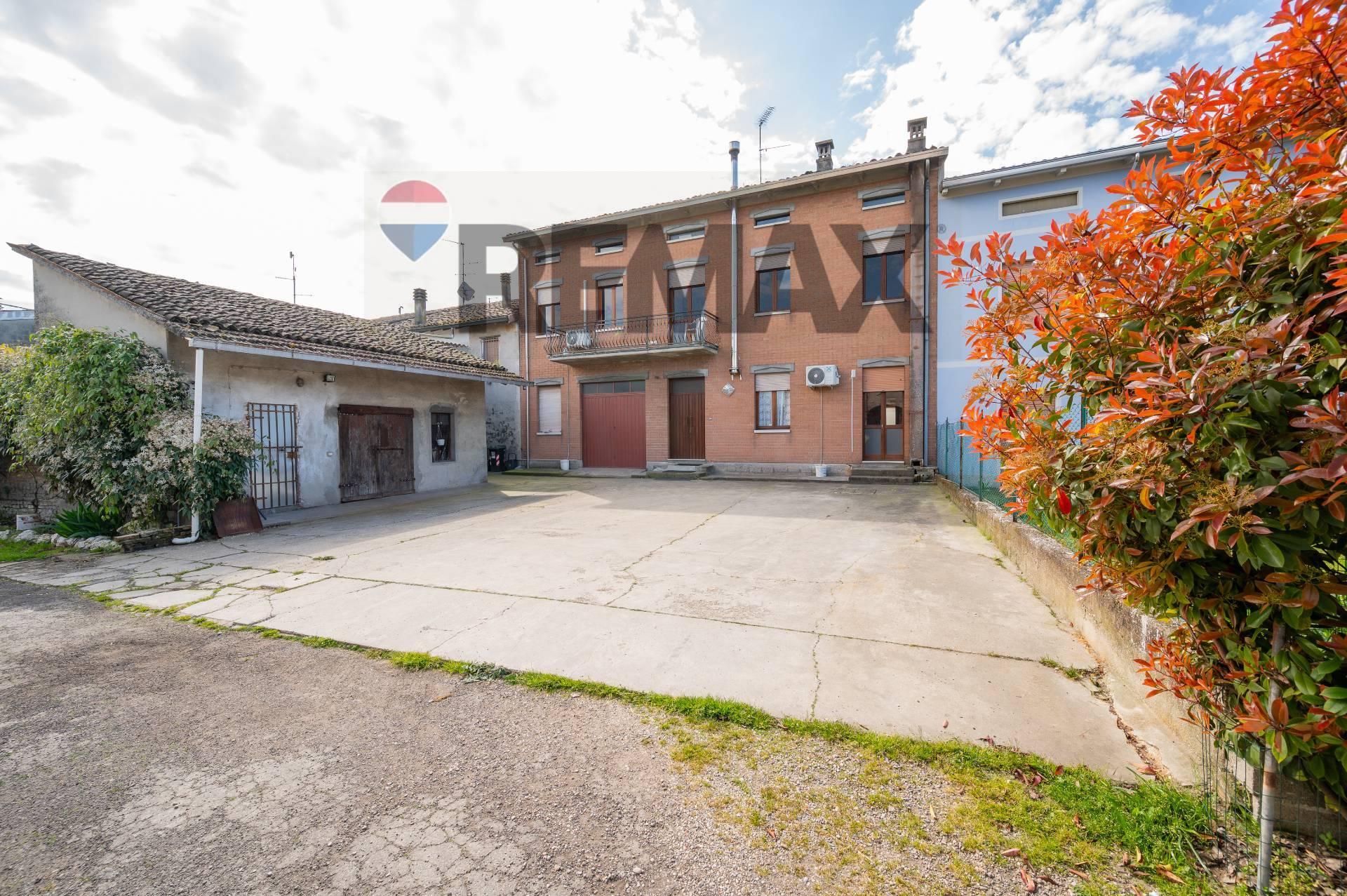 Casa indipendente in Frattini 33, Dosolo