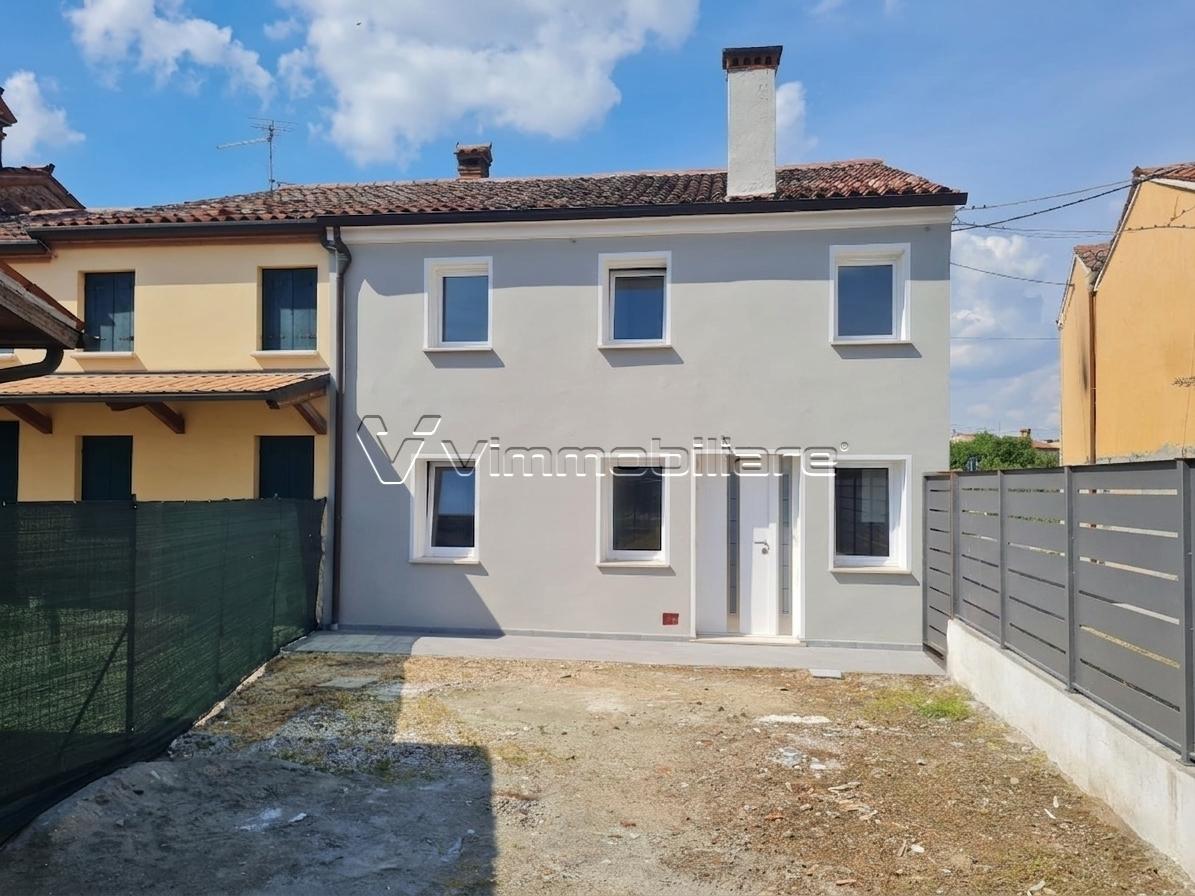 Villa a schiera in Via Croce di Pietra 26, Noventa Vicentina