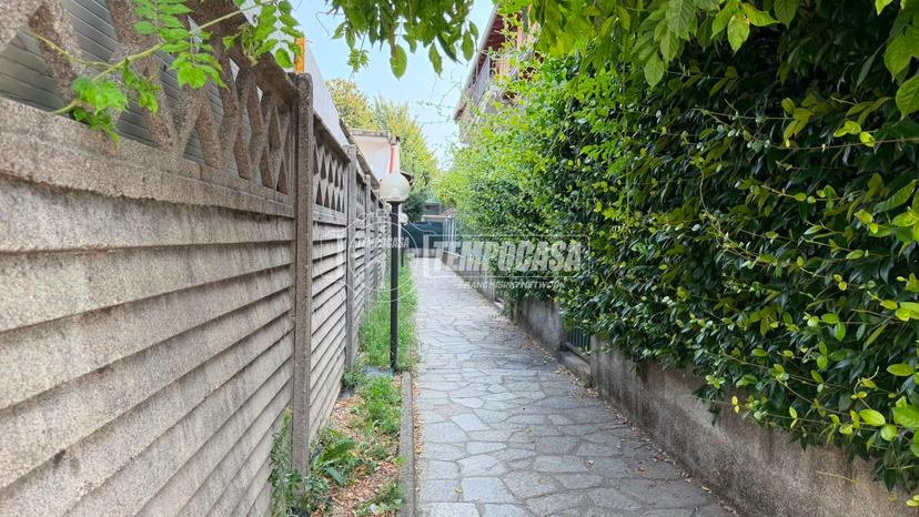 Bilocale in Via Goffredo Mameli 5, Giussano — foto 4 di 5