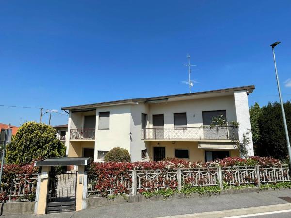 Villa in Via Murè, Somma Lombardo