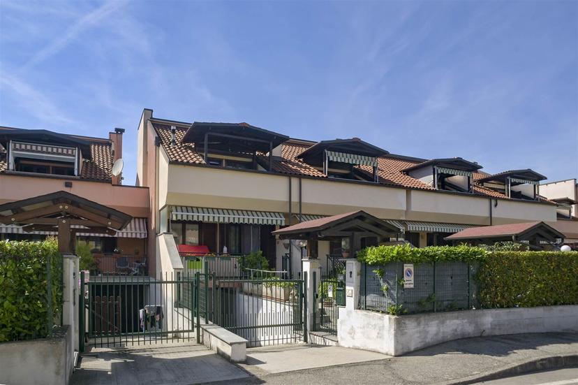Villa a schiera in Via Lunga, Villastellone — foto 2 di 5