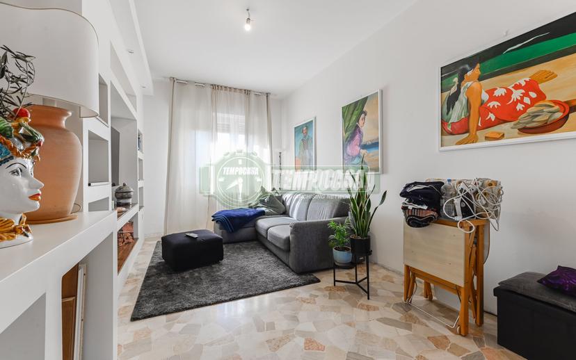 Quadrilocale in Via Giovanni Pascoli 8, Carnate