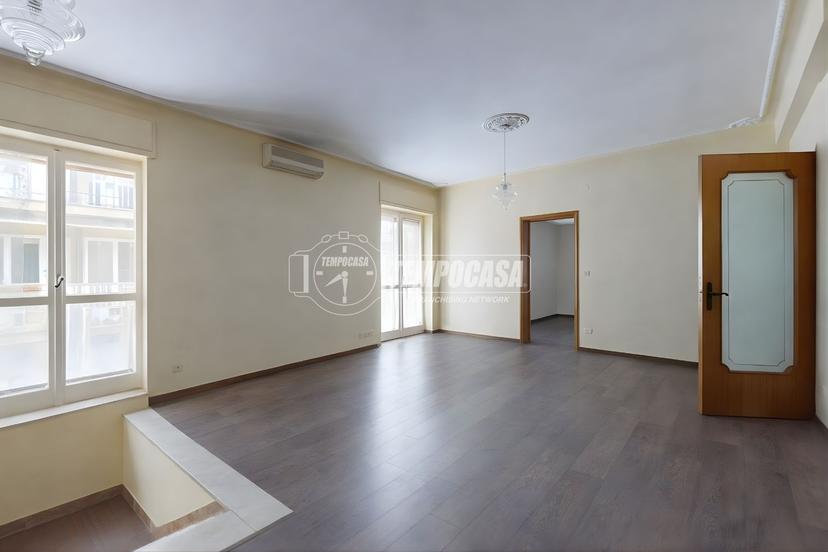 Appartamento in Via Don Cesare Franco, Acquaviva delle Fonti — foto 3 di 5