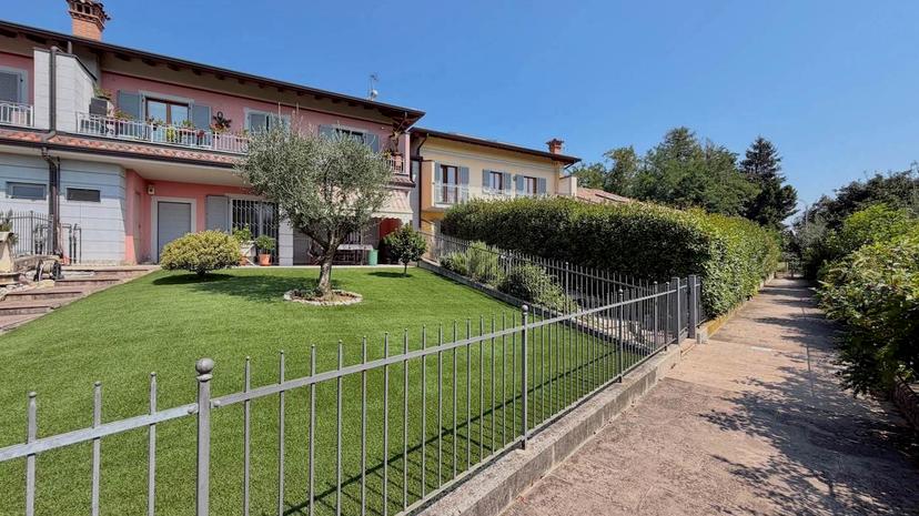 Trilocale in Via Vittorio Emanuele II 1548, Calusco d'Adda — foto 3 di 5