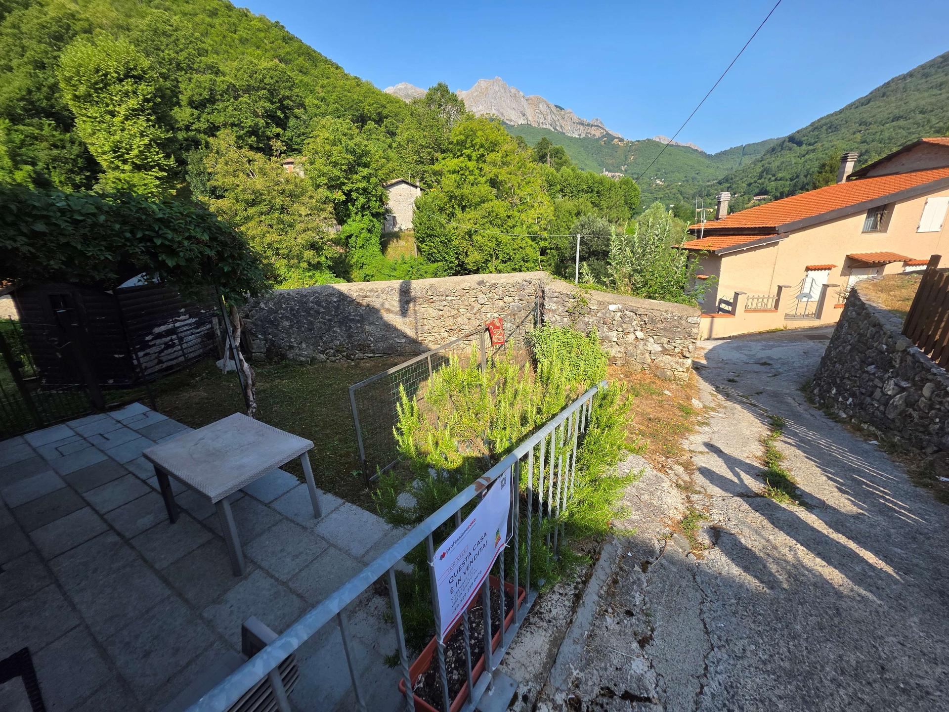 Porzione di casa in Via Eruopa, Vagli Sotto