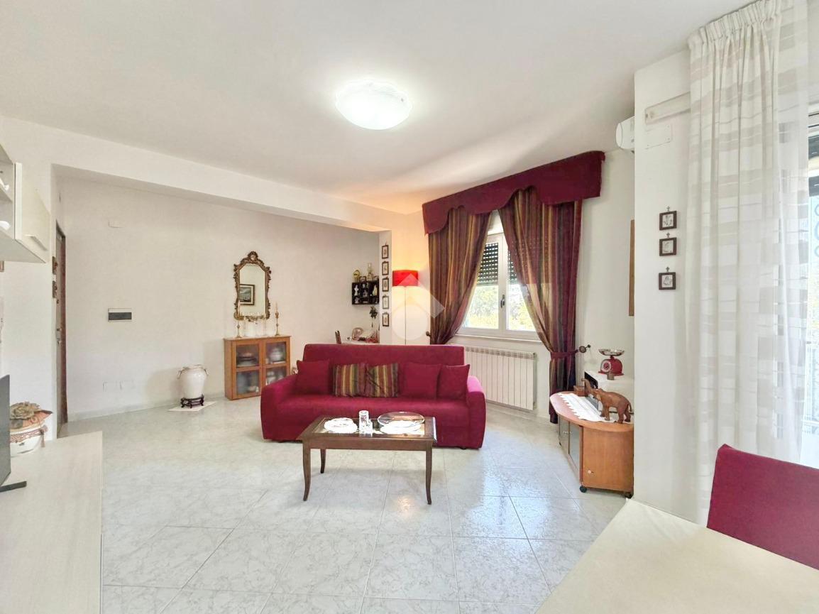 Trilocale in Via Amalfi 23, Casalnuovo di Napoli