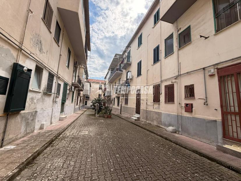 Quadrilocale in Via Antonio Salandra 14, Messina