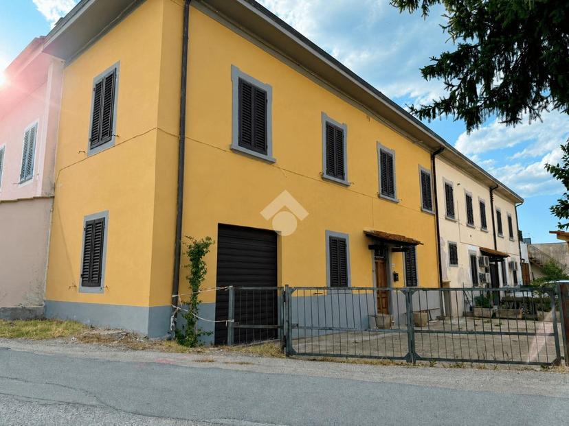 Villa a schiera in Via del Pinaccio 171, Montevarchi — foto 2 di 5