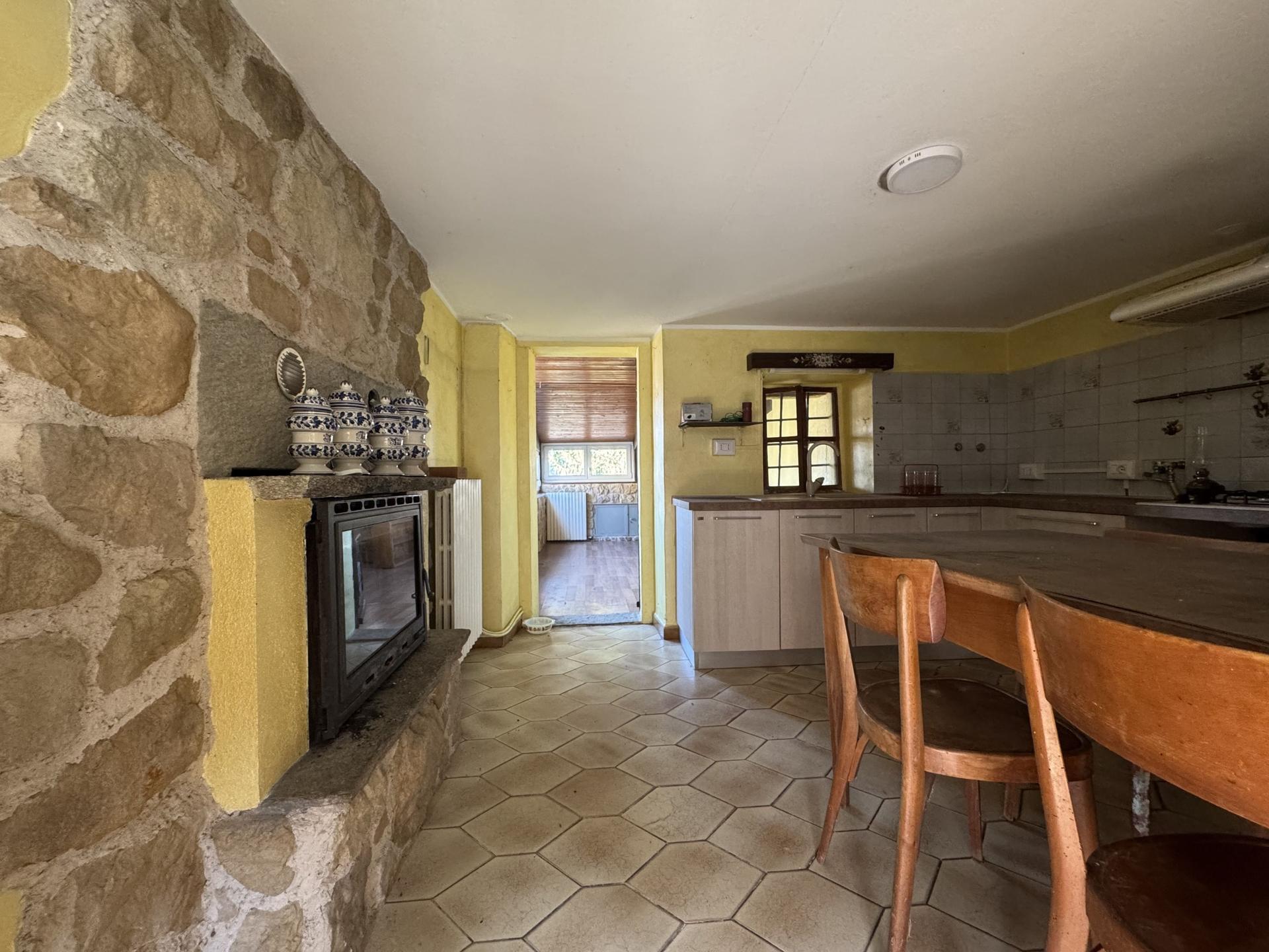 Casa indipendente in Borgata Pianlavarino 2, Paesana