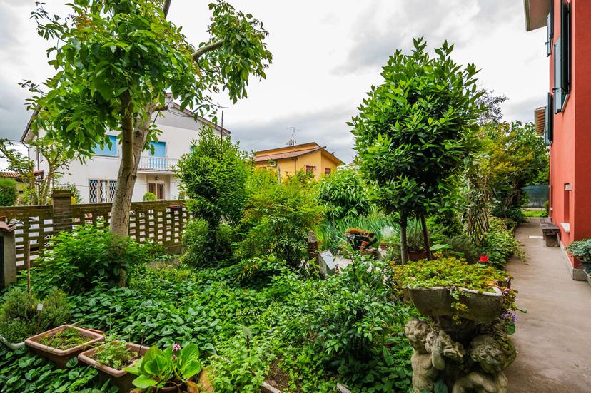Villa unifamiliare, Cento — foto 2 di 5