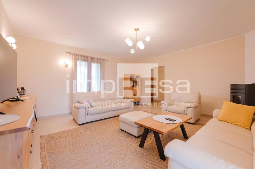 Villa in Viale degli Olmi, Sesto al Reghena — foto 2 di 5
