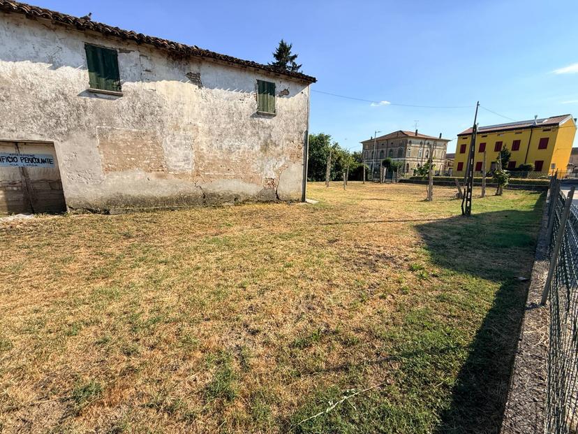 Villa, Borgo Mantovano