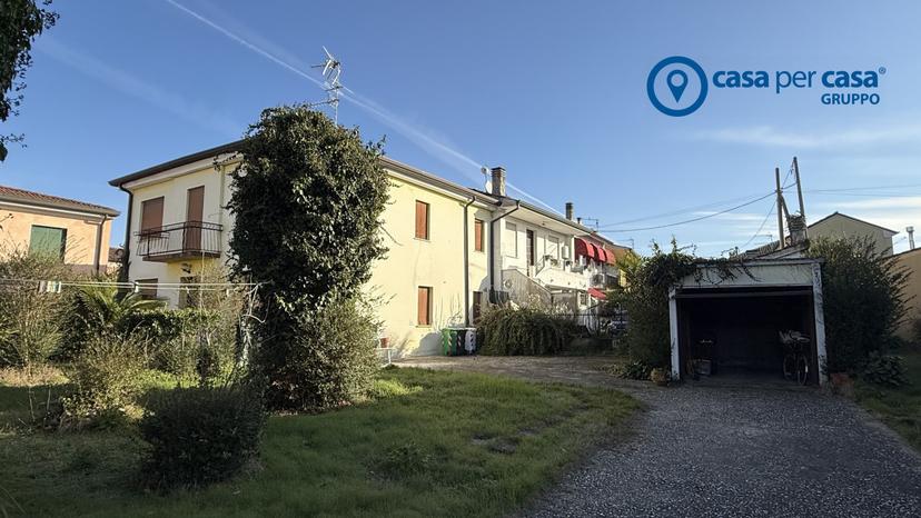 Villa a schiera in Via Giuseppe Mazzo, 5, Rovigo — foto 2 di 5