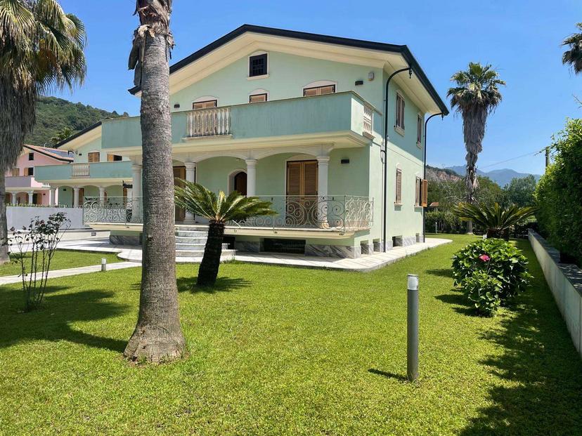 Villa unifamiliare in Via Romana, Montignoso — foto 4 di 5