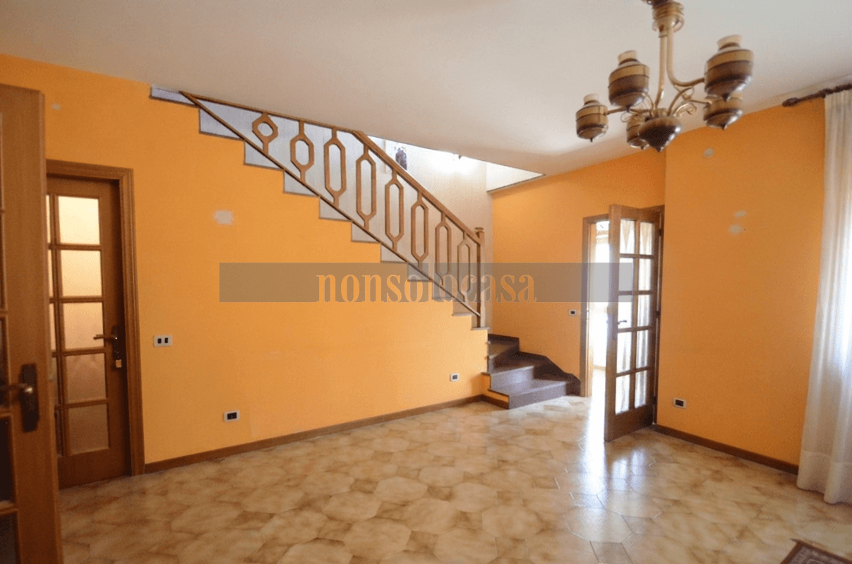 Villa a schiera in Via del Biancospino 7, Gualdo Tadino