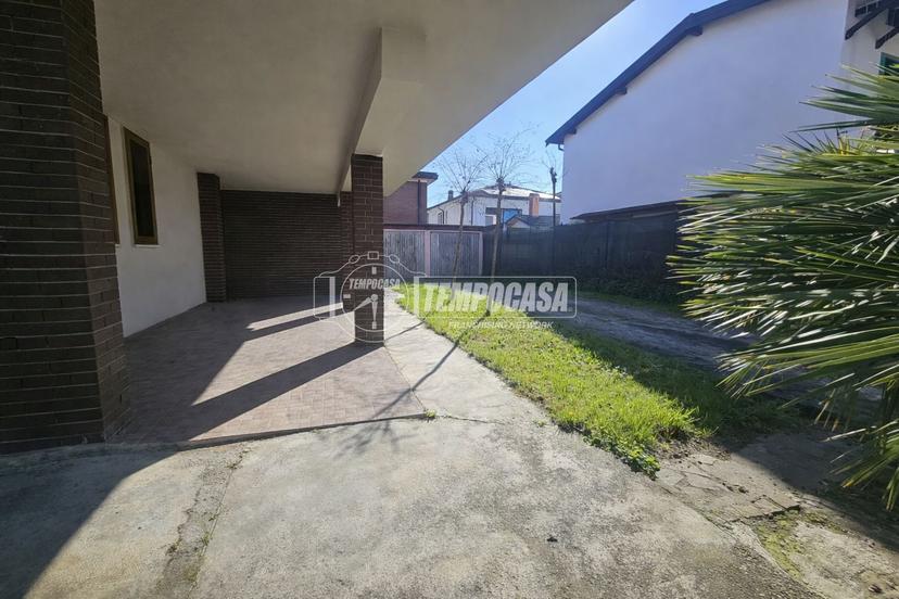 Villa in Via Bassiano Martani 9, Lodi — foto 3 di 5