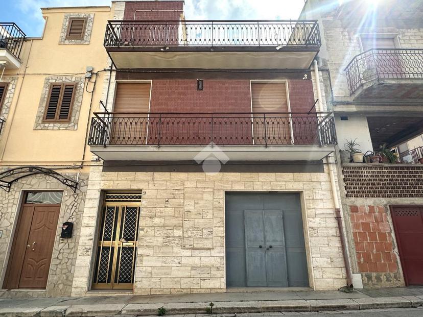 Casa indipendente in Via Giovanni Verga, Canosa di Puglia — foto 5 di 5