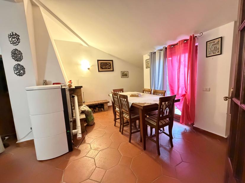 Trilocale in Via Beato Leopoldo, Spoleto