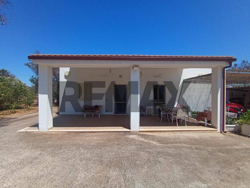 Villa in Contrada Pupo Snc, San Vito dei Normanni