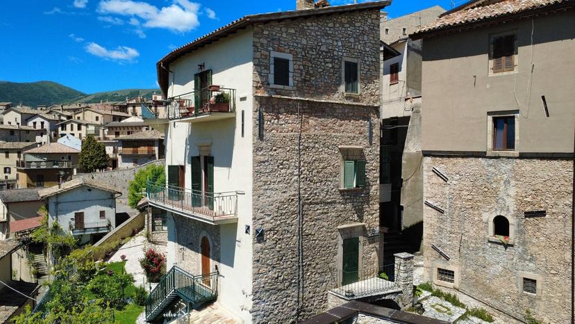 Quadrilocale in Centro, Monteleone di Spoleto — foto 3 di 5