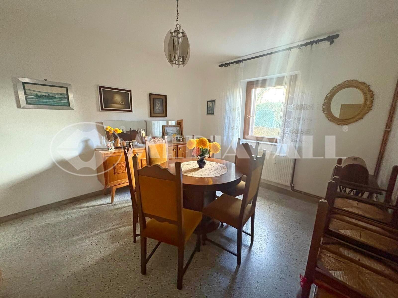 Villa, Travesio