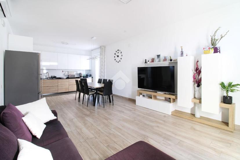 Casa indipendente in Via Elpidiense 55, Monte Urano — foto 2 di 5