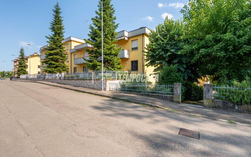 Trilocale in Via Pietri 19/a, Castellarano — foto 2 di 5