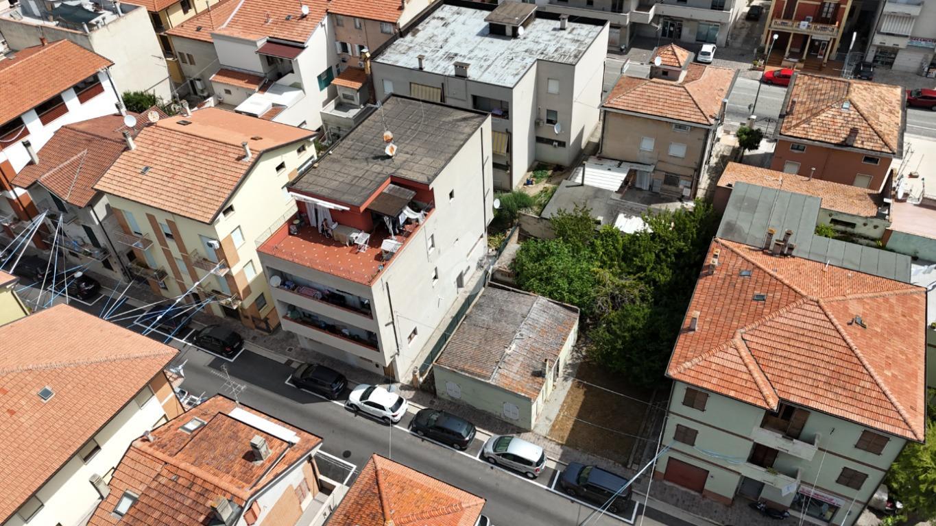 Casa indipendente in Via C. Colombo 4, Porto Sant'Elpidio