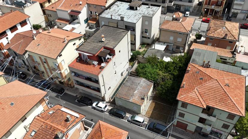 Casa indipendente in Via C. Colombo 4, Porto Sant'Elpidio
