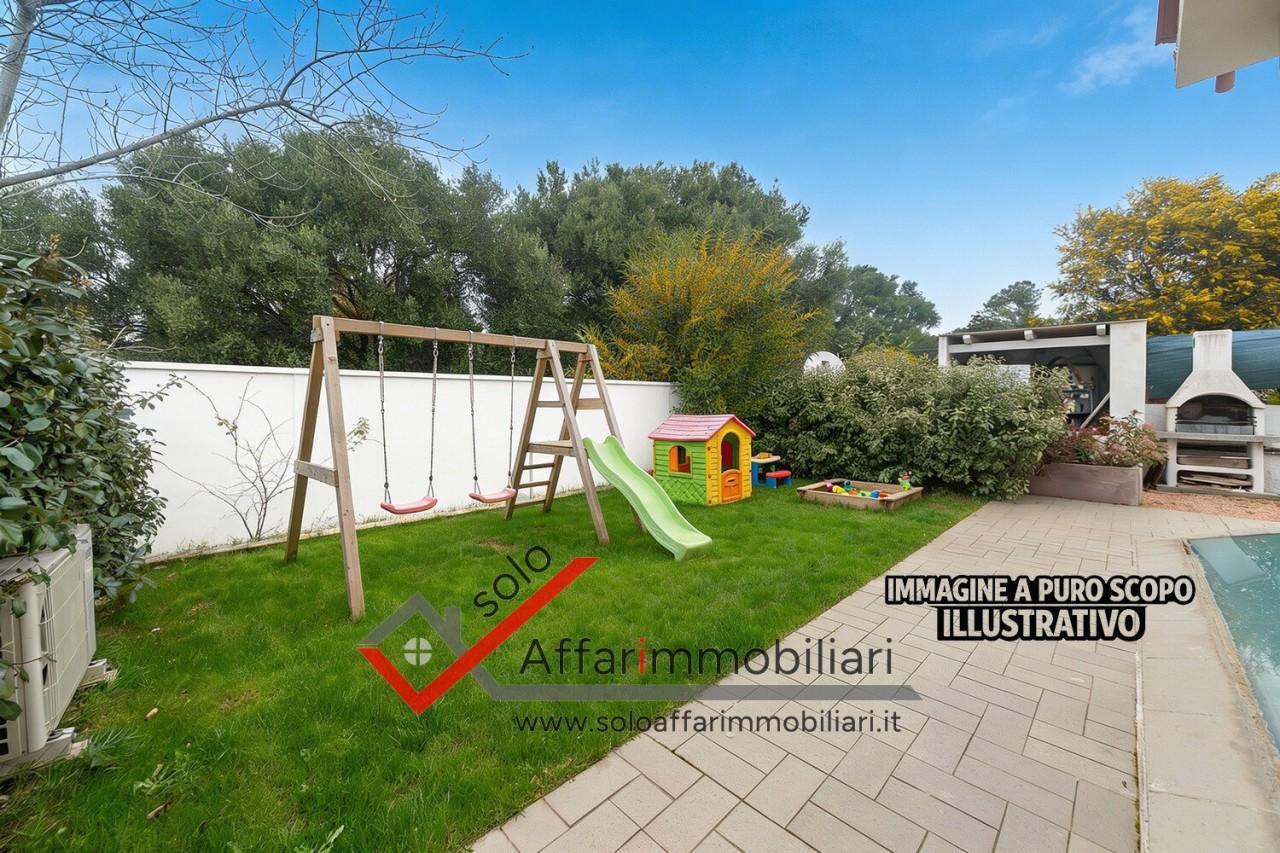 Villa plurifamiliare in Via del Tritone 12, Olbia
