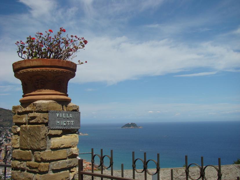 Villa in Strada Panoramica San Bernardo 116-118, Alassio — foto 2 di 5