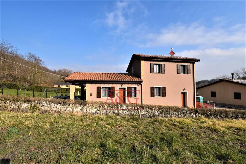 Rustico in Contrada Morico 73, San Ginesio — foto 3 di 5