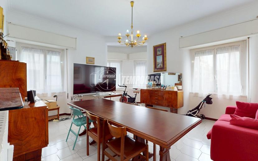 Quadrilocale in Viale Brianza 32, Milano