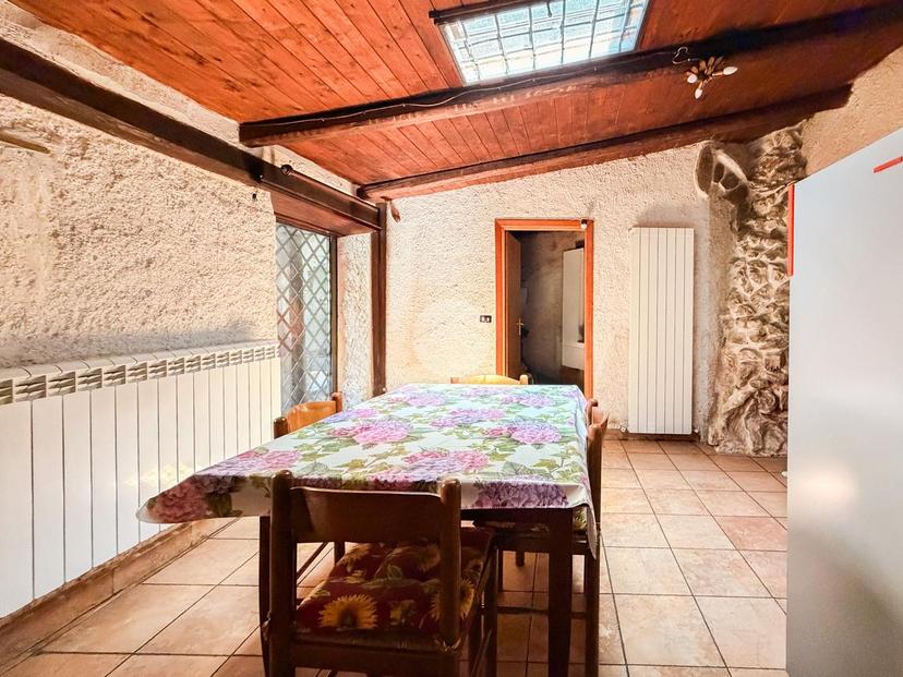 Casa indipendente in Via Ugo De Tiberis 178, Avezzano — foto 3 di 5