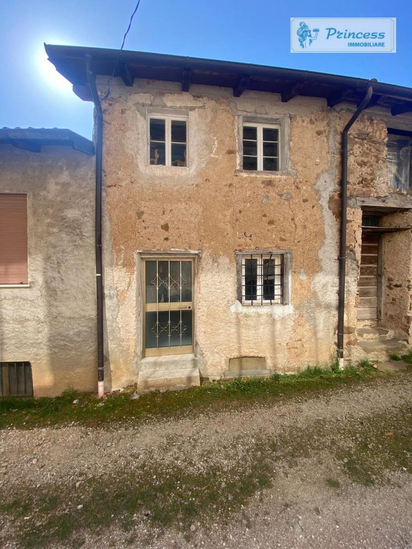 Villa a schiera in Contra' Bernardi 8, Valli del Pasubio — foto 4 di 5