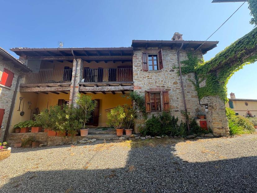 Casa indipendente, Piozzano — foto 2 di 5