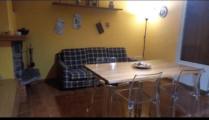 Trilocale in Via delle Cappellette, Moggio