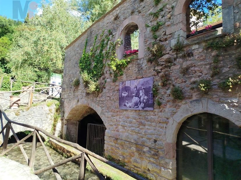 Casa indipendente in Voc. Rasiglia 5, Foligno — foto 5 di 5