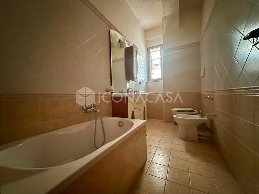 Trilocale in Via Santa Lucia 48, Reggio di Calabria