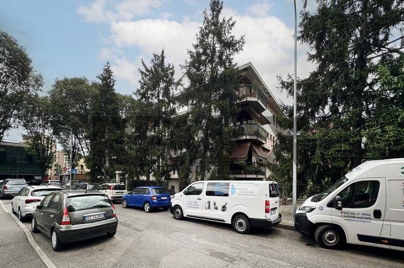 Quadrilocale in Via Liguria 1, Monza