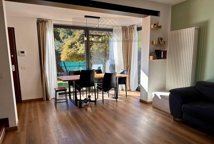 Villa bifamiliare in Via Beati, Castelletto sopra Ticino — foto 4 di 5