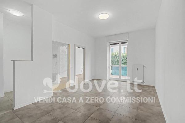 Bilocale in Via Lecco 7, Mozzo