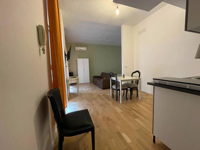 Monolocale in Via Roma 114, Caserta