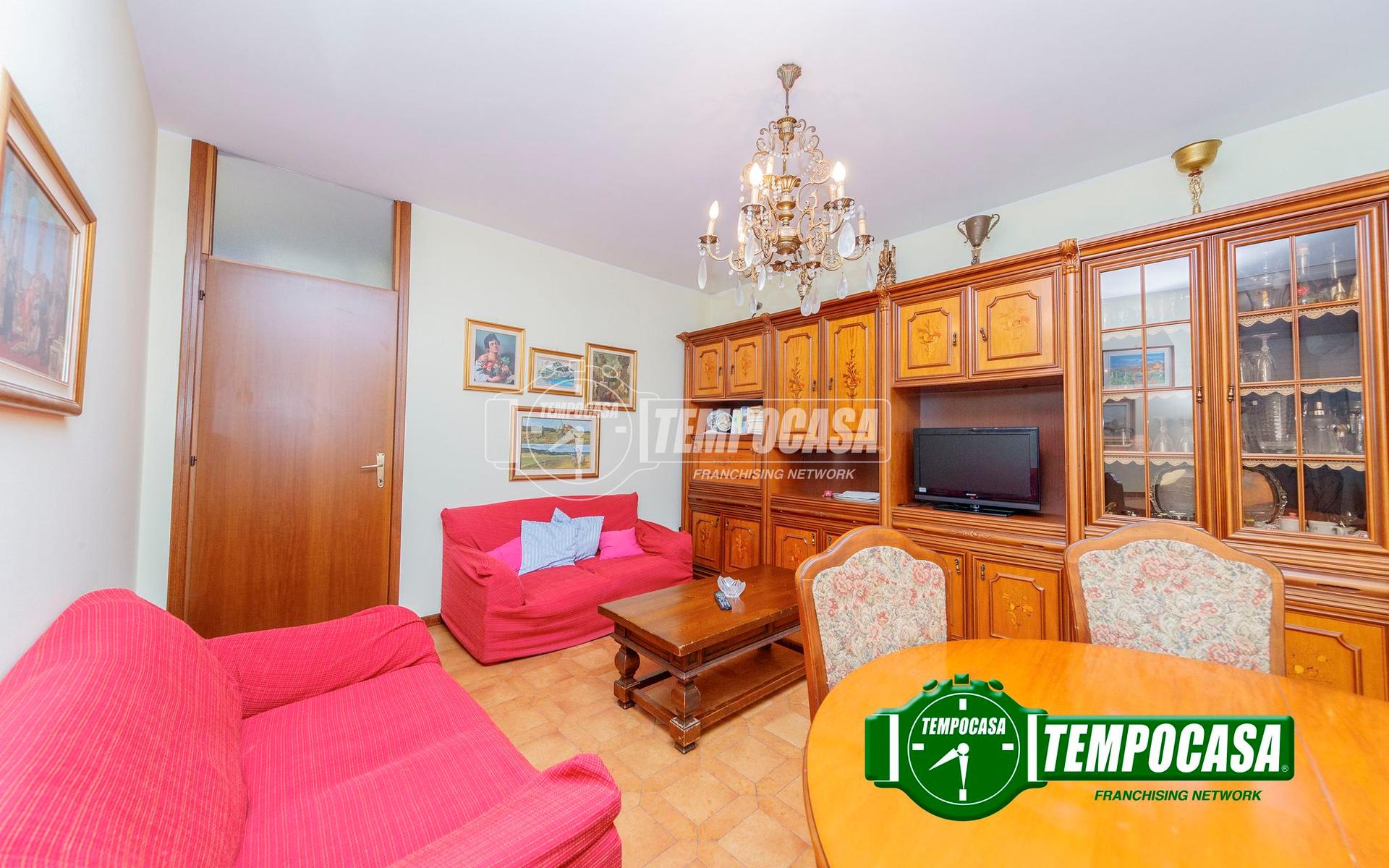 Trilocale in Via Cooperazione, Binasco
