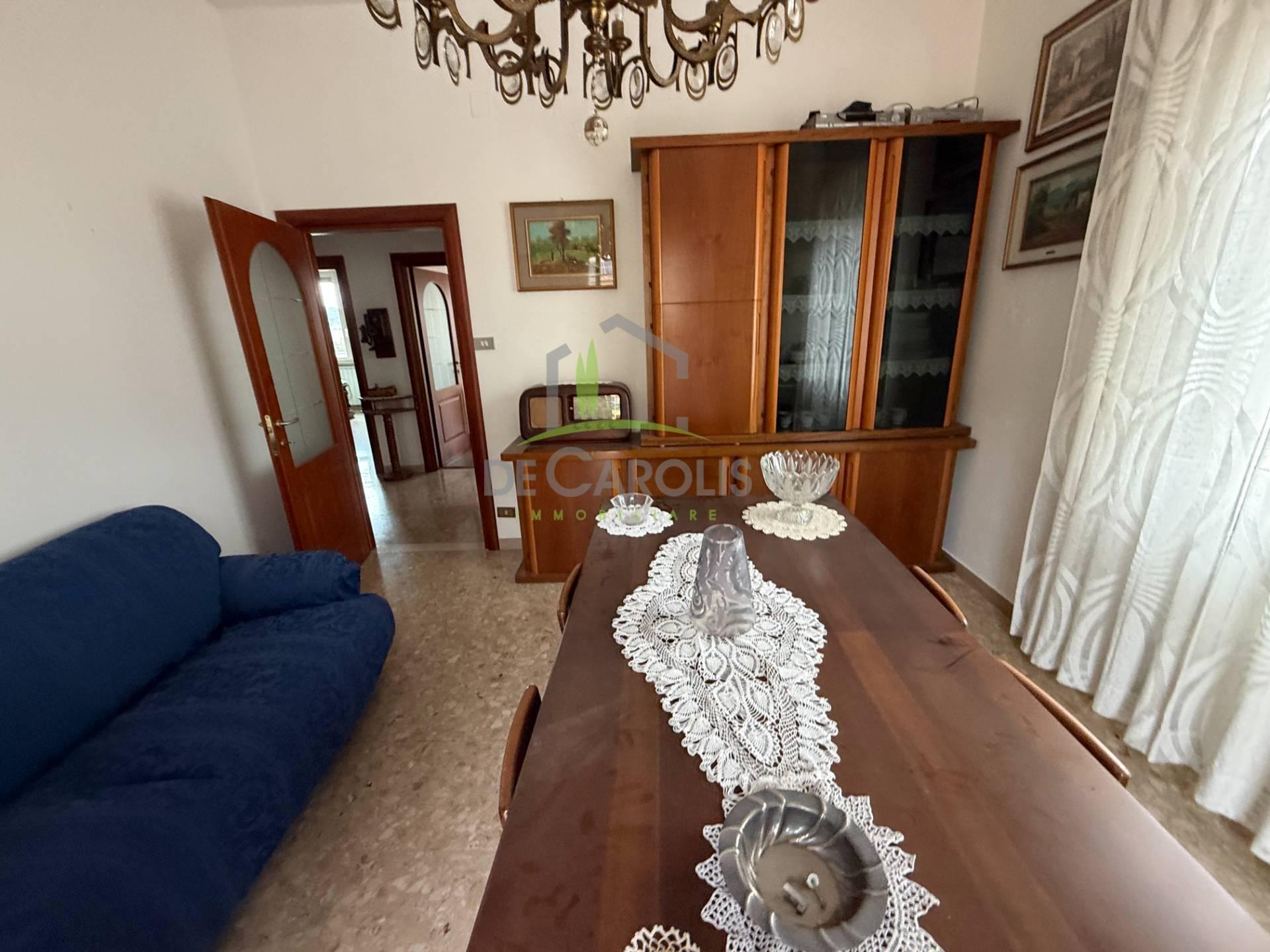 Appartamento in Via Zeppelle 75, Ascoli Piceno