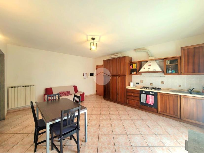Bilocale in Via Attila 34, Castelnuovo del Garda — foto 3 di 5