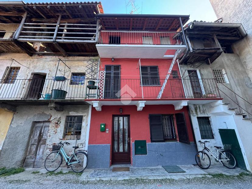 Casa indipendente in Via Mazzucchelli Carlo 14, Cameri — foto 3 di 5