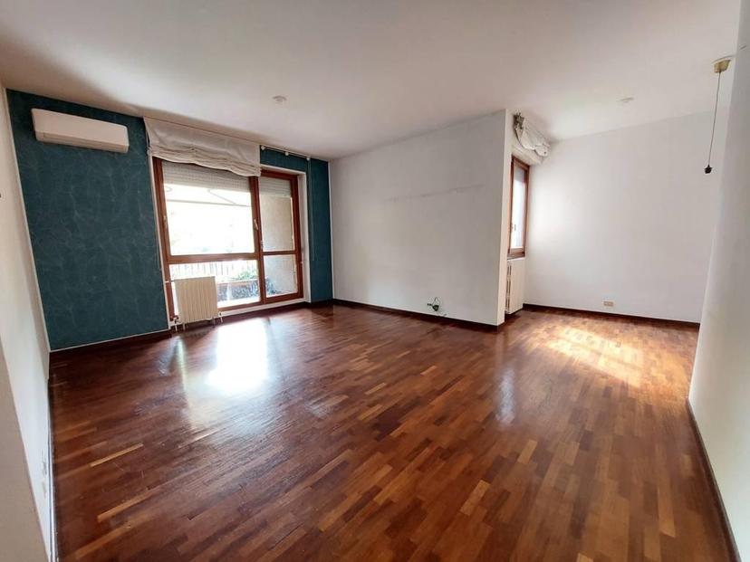 Quadrilocale in Via Don Sturzo 7, Monza
