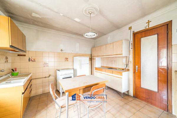 Villa in Salita Porporato 5, Piasco — foto 5 di 5